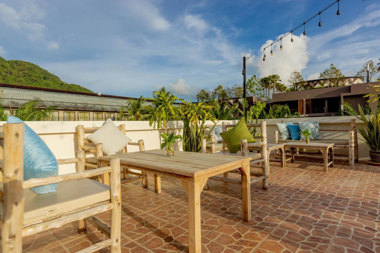 Club22 Kamala Suites, Kamala Beach Buitenkant foto